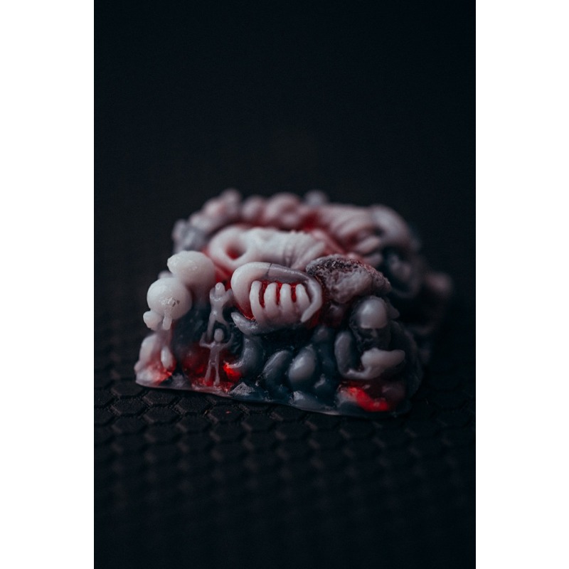 Gameboy Custom Skeleton Resin  - Board Game Movie recension och pris
