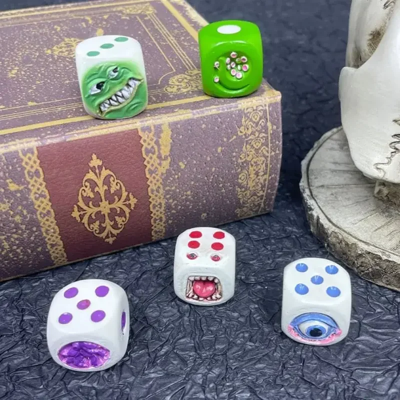 Resin Monster Face Dice Set Ha - Board Game Monster recension och pris